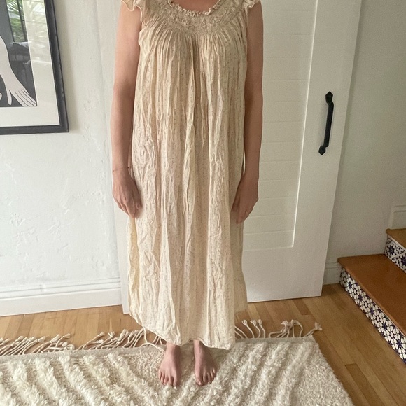 Doen Dresses & Skirts - Doen Beige/ Cream lightweight Sleeveless Dress/ Nightgown